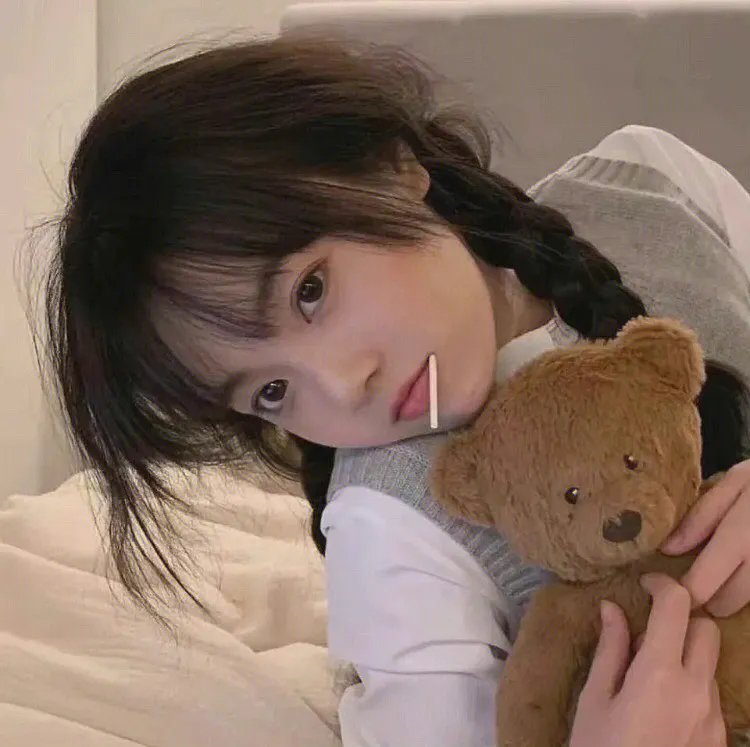 玛丽的白色连衣裙